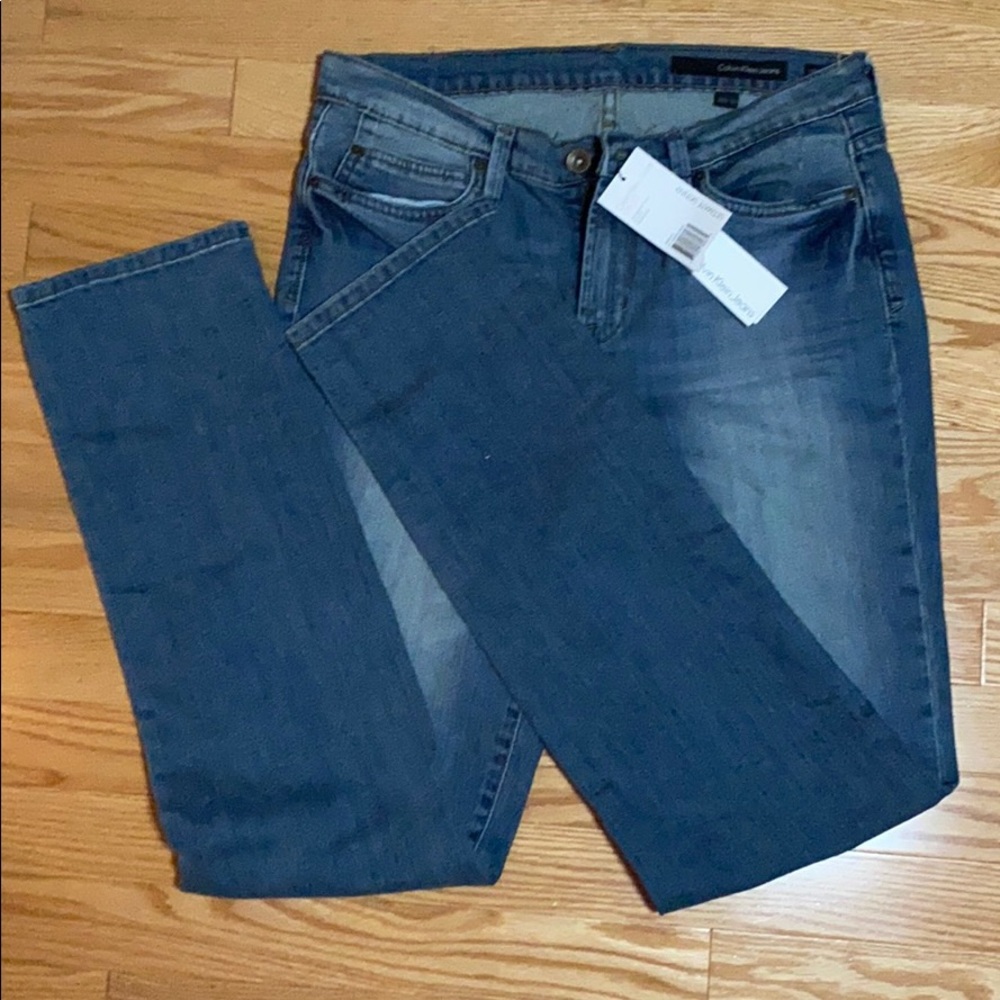 NWT CLAVIN KLEIN JEANS ULTIMATE SNINNY JEANS